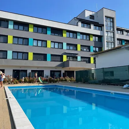 Lila Apartman Балатонфёльдвар Экстерьер фото