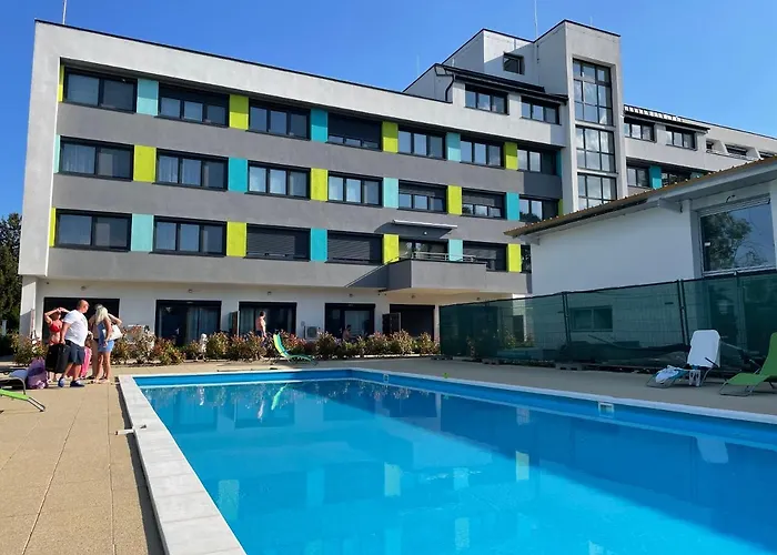 Lila Apartman