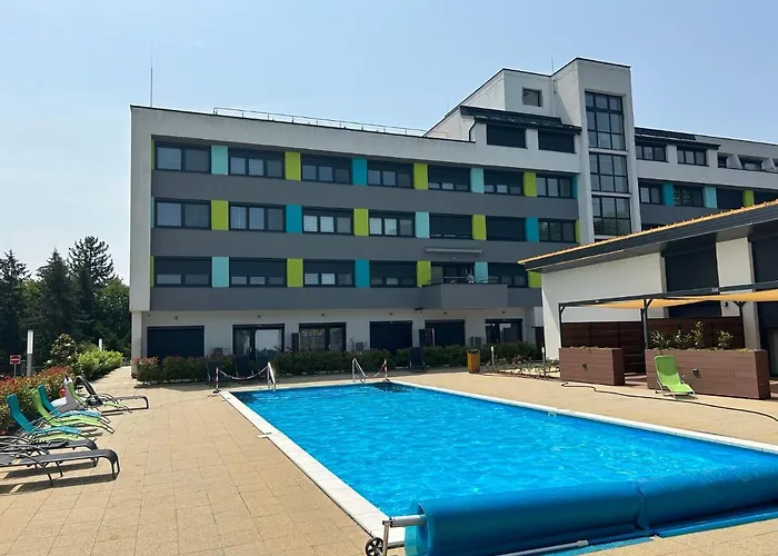 Lila Apartman